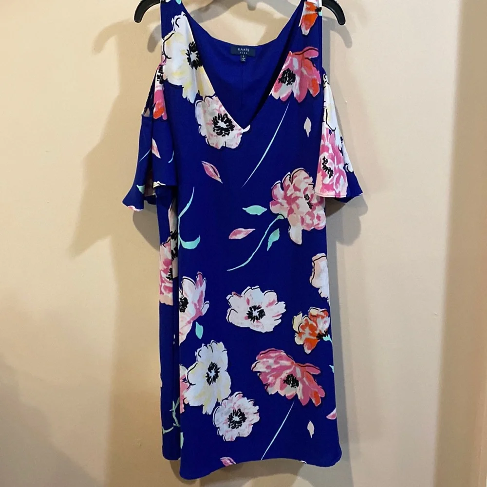 Formal Dress - Picture 1 of 3